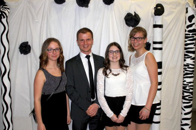 Schuelerball2016_136