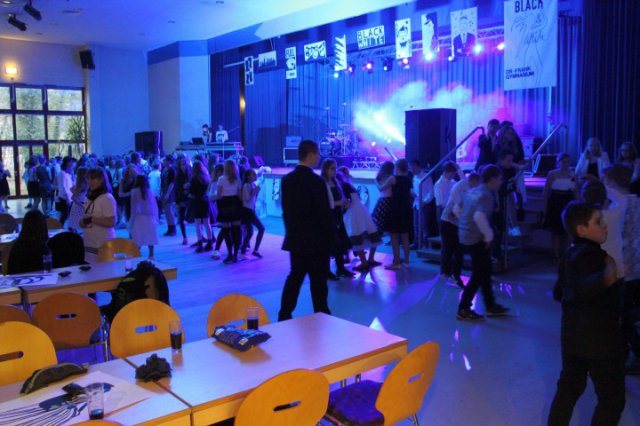 Schuelerball2016_155