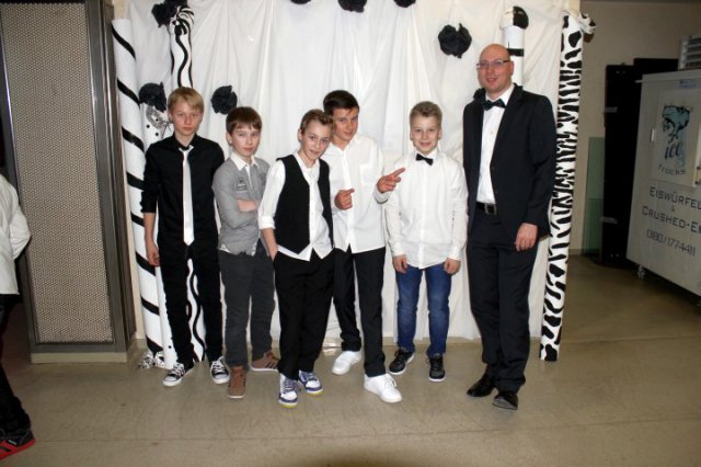 Schuelerball2016_157